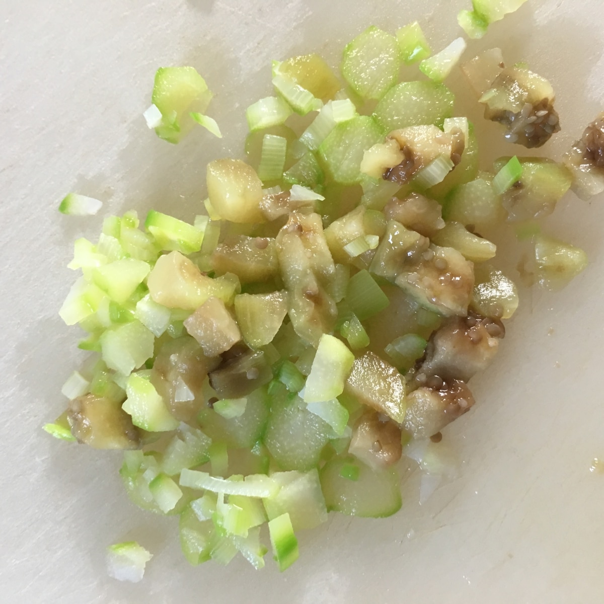 離乳食カミカミ期 なすとアスパラのサラダ レシピ 作り方 By Mamimumai 楽天レシピ 離乳食カミカミ期 なすとアスパラのサラダ レシピ 作り方 By Mamimumai 楽天レシピ